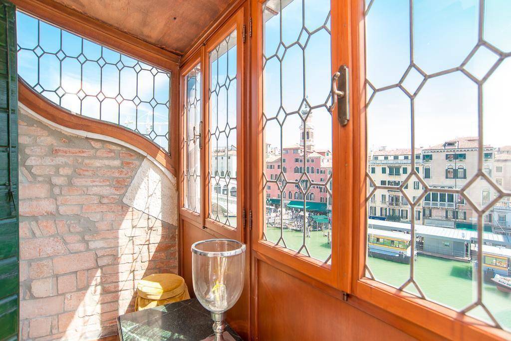 Rialto Terrace On The Grand Canal Wenecja Pokój zdjęcie